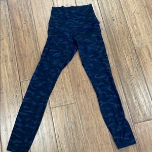 Lululemon Align 25 inch, size 2, black camo
